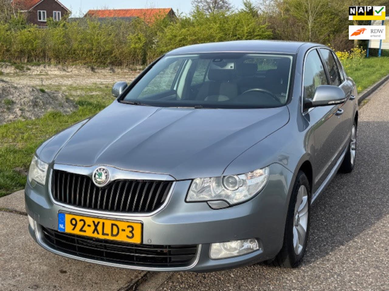Skoda Superb - 1.4 TSI Greentech Ambition Business Line Audio-CD/MP3 Navi LMV 16" Cruisecontr. ASR ABS Bi - AutoWereld.nl