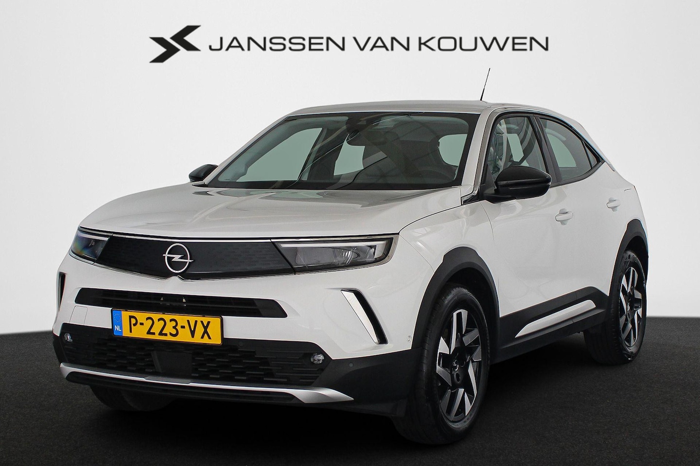 Opel Mokka-e - Elegance 50-kWh 11kw bl. Apple Carplay Clima Navigatie 17" LMW - AutoWereld.nl