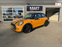 MINI Cooper - 1.5 Business | PANO | NAP | Clima | Bluetooth | Navi | Cruise | Led Ring | Sportstoelen |