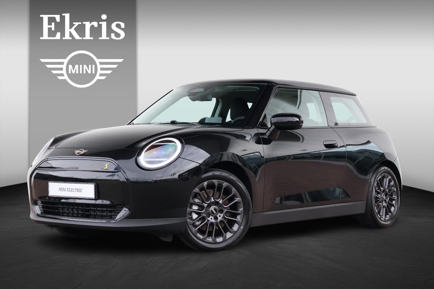 MINI Mini-Electric - Cooper SE Essential Trim | Pakket S - AutoWereld.nl