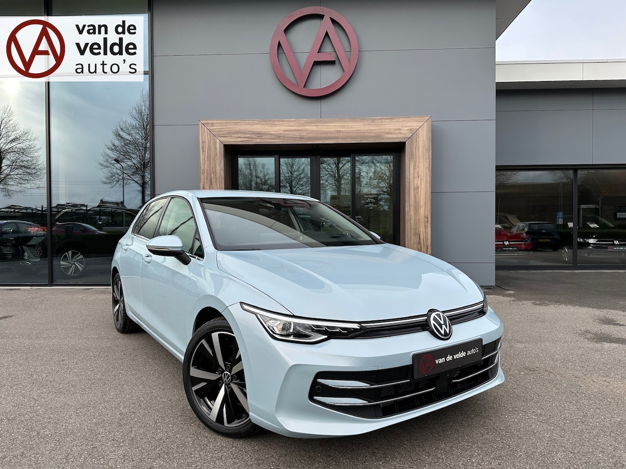 Volkswagen Golf - 1.5 eTSI 150pk DSG Style | Head Up | Harman/Kardon | 360 Camera | Led IQ light | Dode hoek - AutoWereld.nl