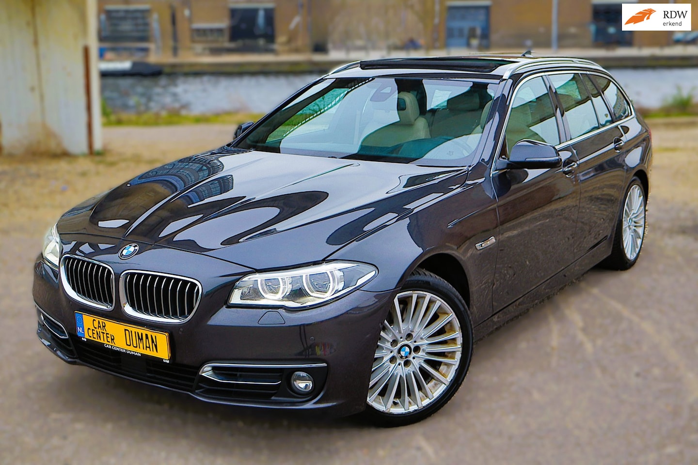 BMW 5-serie Touring - 528i Luxury Edition NAP Pano Leer HUD Full Option - AutoWereld.nl
