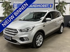 Ford Kuga - 1.5 EcoBoost Titanium // Keyless // Carplay // trekhaak weklapbaar