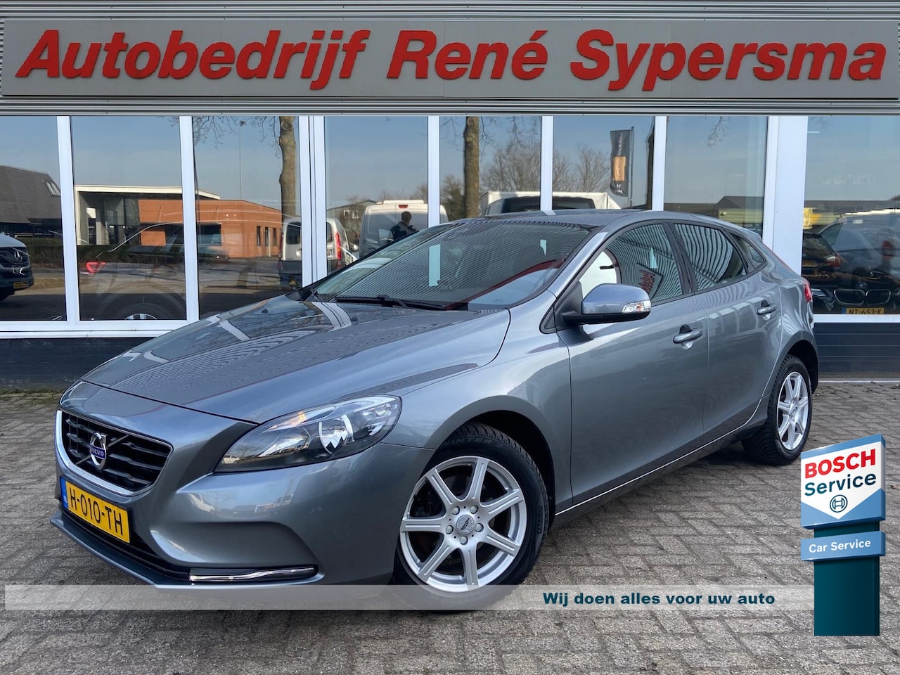 Volvo V40 - 2.0 D2 Nordic | Trekhaak | Navi | Cruise | Nette Staat! - AutoWereld.nl