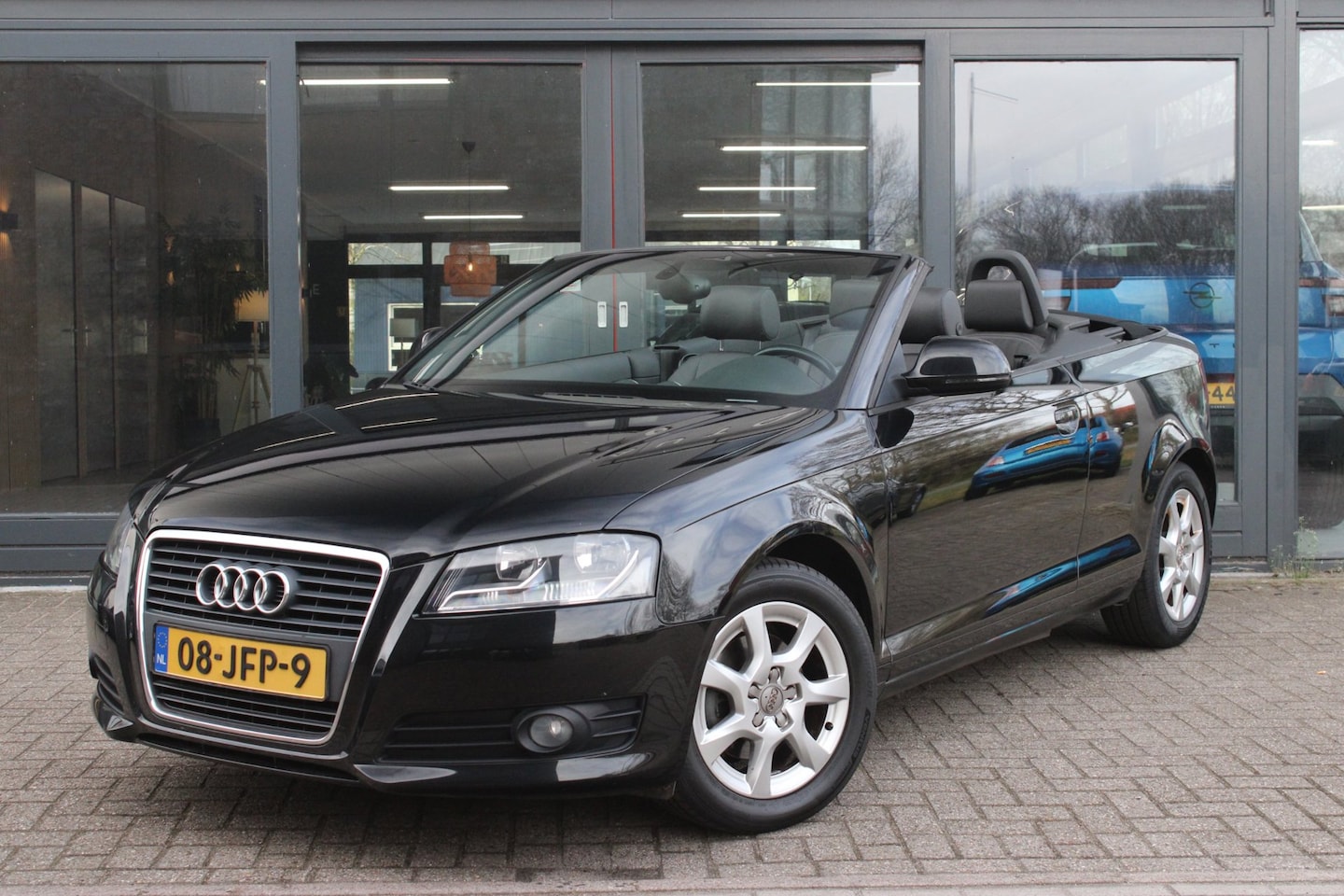 Audi A3 Cabriolet - 1.8 TFSI Attraction | Leder | Stoelverwarming | Airco | - AutoWereld.nl