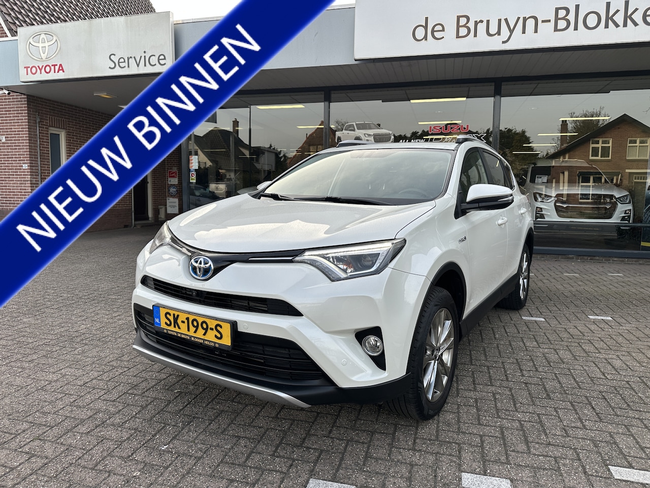 Toyota RAV4 - 2.5 Hybrid AWD Executive Business trekhaak / schuif- kanteldak / lederen bekleding / 360 c - AutoWereld.nl
