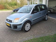 Ford Fusion - 1.4-16V Champion Nette Auto