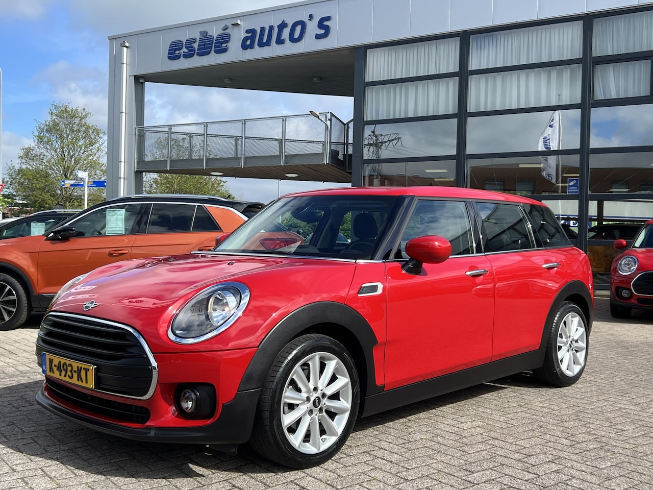 MINI Clubman - Mini 1.5 Cooper 136 pk Business Edition Navigatie DAB Carplay Clima + Cruise Control 17 In - AutoWereld.nl