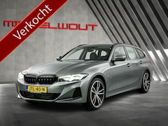BMW 3-serie Touring - 320e Shadow-Line Elek.Trekhaak/Ad.Cruise/Leder/HUD/19'LMV