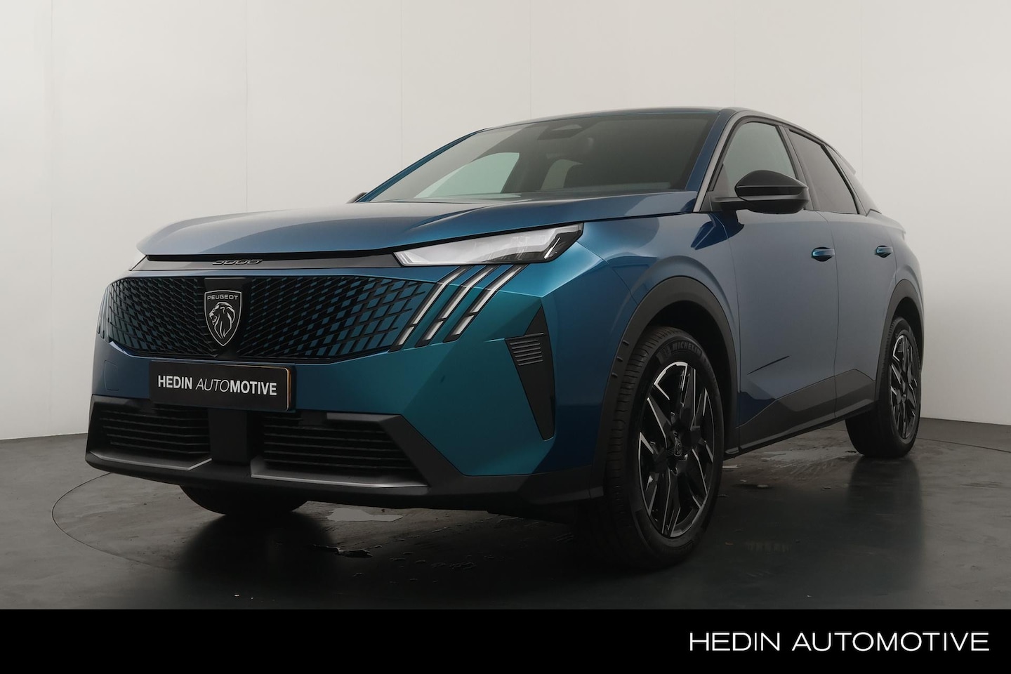 Peugeot 3008 - 1.2 Hybrid 145 Allure | Navigatie | Camera | Stoelverwarming | Climate Control | Apple Car - AutoWereld.nl