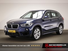 BMW X1 - sDrive18i Executive | SPORT LINE / PARKING- PACK | CAMERA