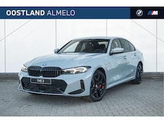BMW 3-serie - 330e M Sport Automaat / Trekhaak / Sportstoelen / Adaptieve LED / Comfort Access / Parking