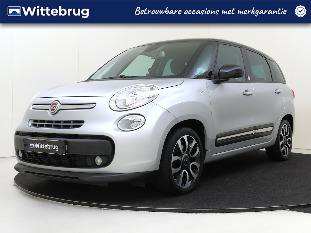 Fiat 500 L Living - 1.4 T-Jet Lounge I TOM TOM NAVIGATIE + HOUDER OP DASHBOARD I ACHTERUITRIJSENSOREN I ARMLEU - AutoWereld.nl