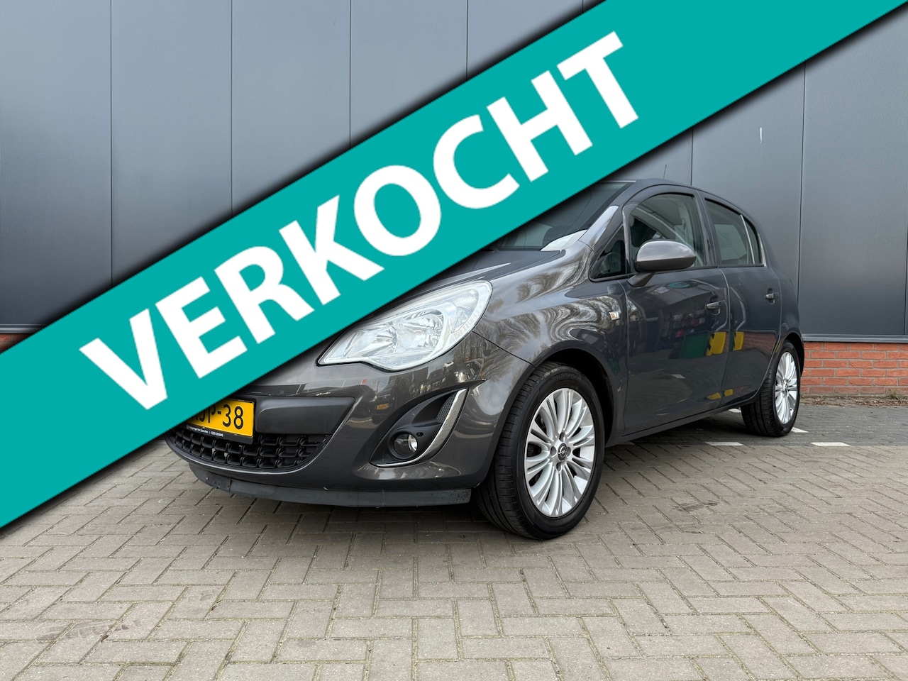 Opel Corsa - 1.4-16V Cosmo 1.4-16V Cosmo (12 mnd BOVAG-garantie) - AutoWereld.nl