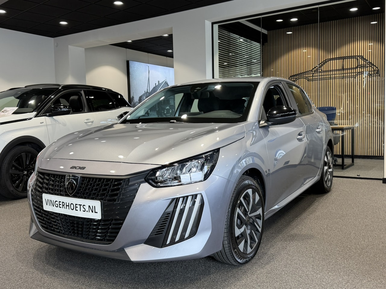 Peugeot 208 - 1.2 Hybrid 110 e-DCS6 Style * Automaat * * Navighatie & Spotify via Apple Carplay / Androi - AutoWereld.nl