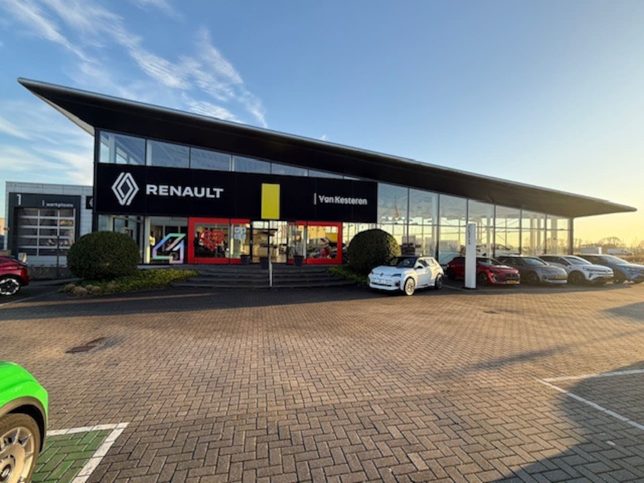 Renault Arkana - 1.6 E-TECH Hybrid 143pk Aut Techno - AutoWereld.nl