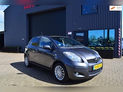 Toyota Yaris - 1.3 VVTi Comfort | 5 deurs | Airco | LMT wielen