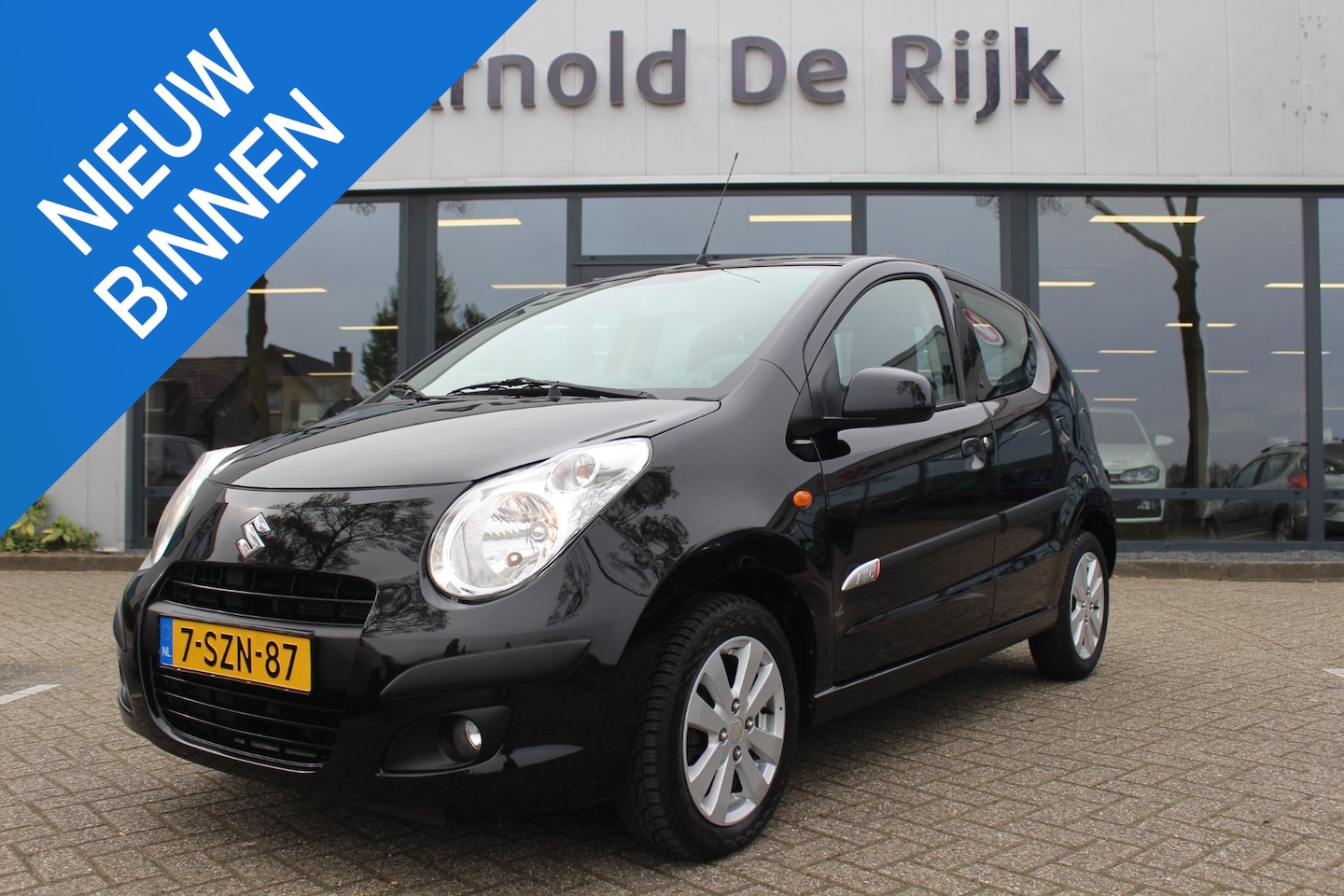 Suzuki Alto - 1.0 Exclusive EASSS 1.0 Exclusive EASSS - AutoWereld.nl