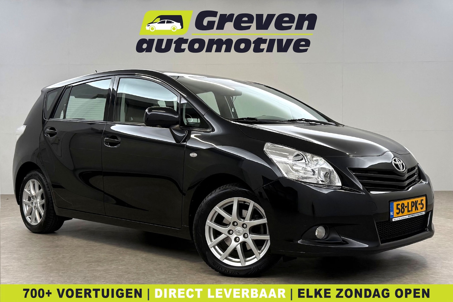 Toyota Verso - 1.8 VVT-i Business | Pano | Clima | Cruise | Camera | Navi | Trekhaak | Parkeersens. | NAP - AutoWereld.nl