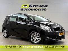 Toyota Verso - 1.8 VVT-i Business | Pano | Clima | Cruise | Camera | Navi | Trekhaak | Parkeersens. | NAP