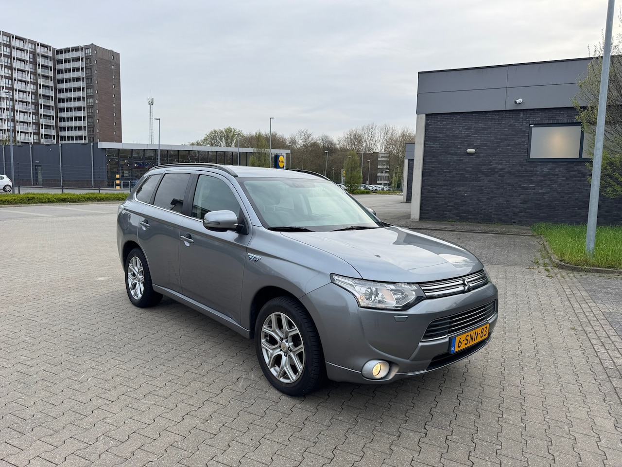 Mitsubishi Outlander - 2.0 PHEV instyle 2.0 PHEV Instyle - AutoWereld.nl