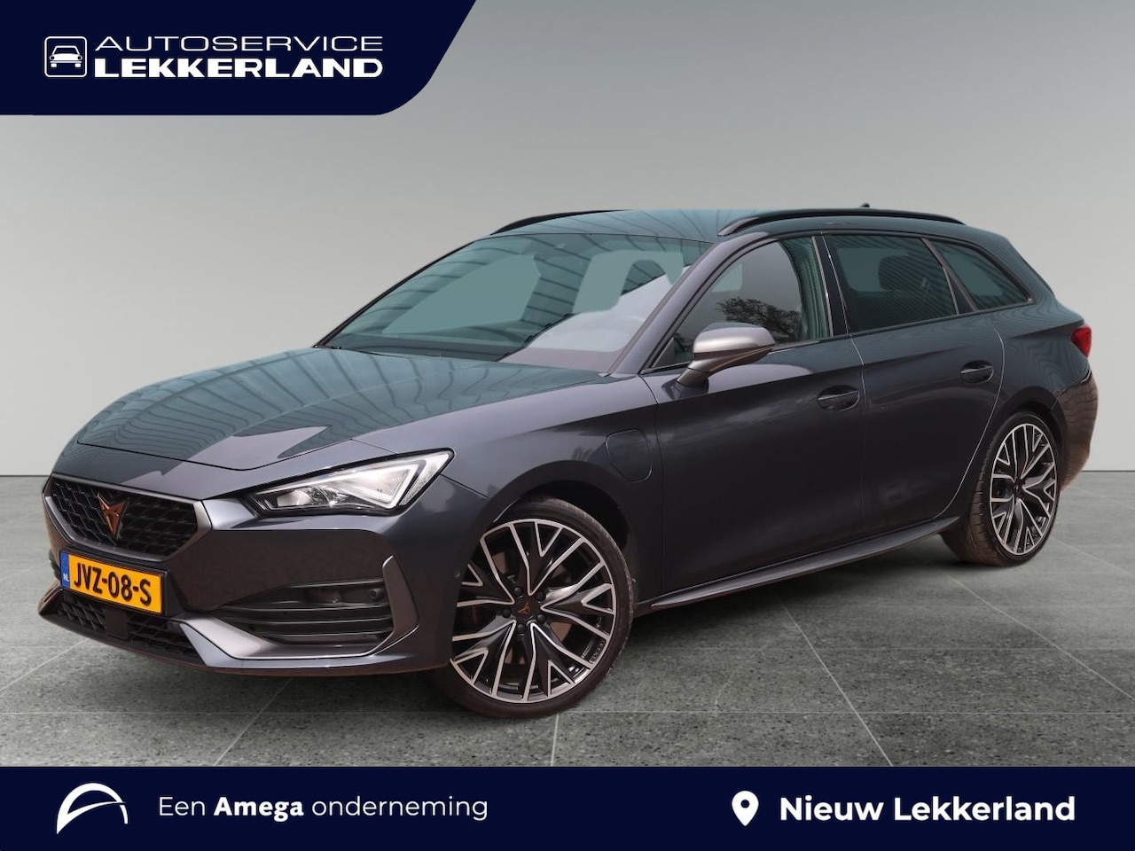 CUPRA Leon Sportstourer - VZ Adrenaline 1.4 e-Hybrid PHEV 245pk | NAVI | CUPRA KNOP | CAMERA | STOEL + STUUR VERW. | - AutoWereld.nl