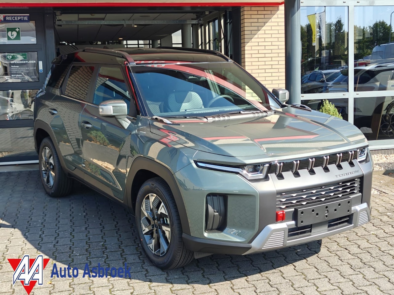 KGM Torres Hybrid - 1.5T-GDI Bronze 2-Tone Metallic Lak Nieuw in onze showroom! - AutoWereld.nl