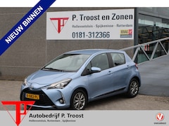 Toyota Yaris - 1.5 Hybrid Achteruitrijcamera/Lane assist/Cruise control/Navigatie/Bluetooth/Licht metalen