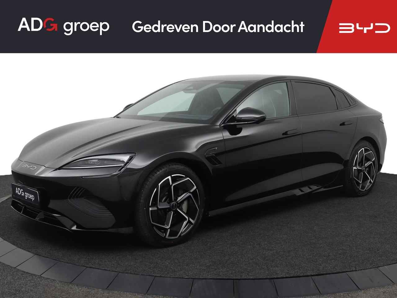 BYD Seal - Excellence AWD 82.5 kWh Demo/space Black/525km/AWD/Stuur en stoel verwarming/Automaat/360° - AutoWereld.nl