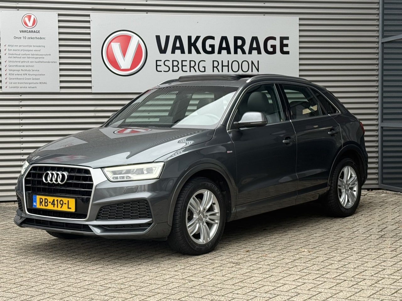 Audi Q3 - 1.4 TFSI CoD Sport S Line Edition 2XS-LINE,PANO,NAV/CAM,LEER,TREKHAAK - AutoWereld.nl