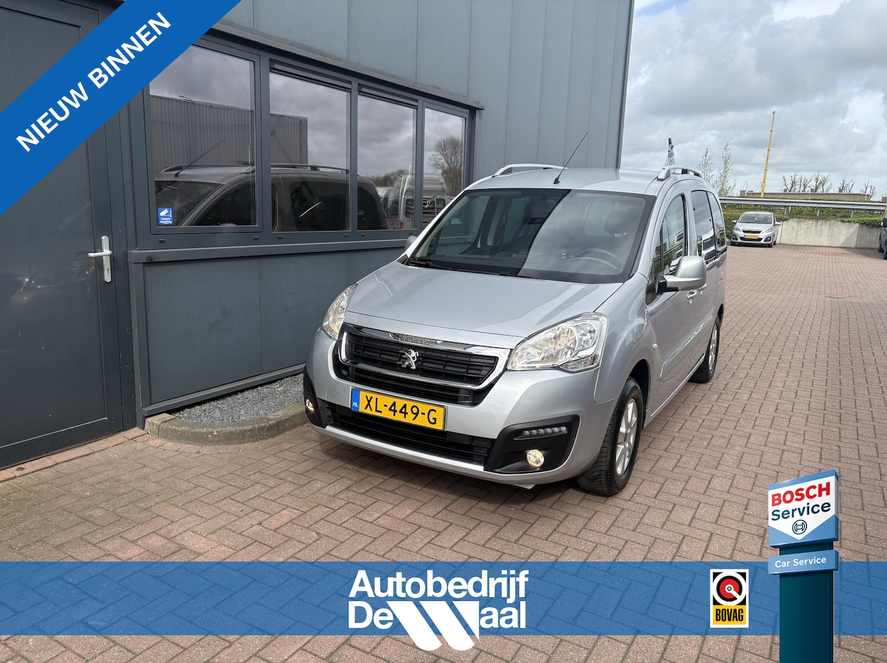 Peugeot Partner Tepee - 1.2 PureTech 110pk Active 2XSCHUIFDEUR/AIRCO/CRUISE/TREKHAAK - AutoWereld.nl