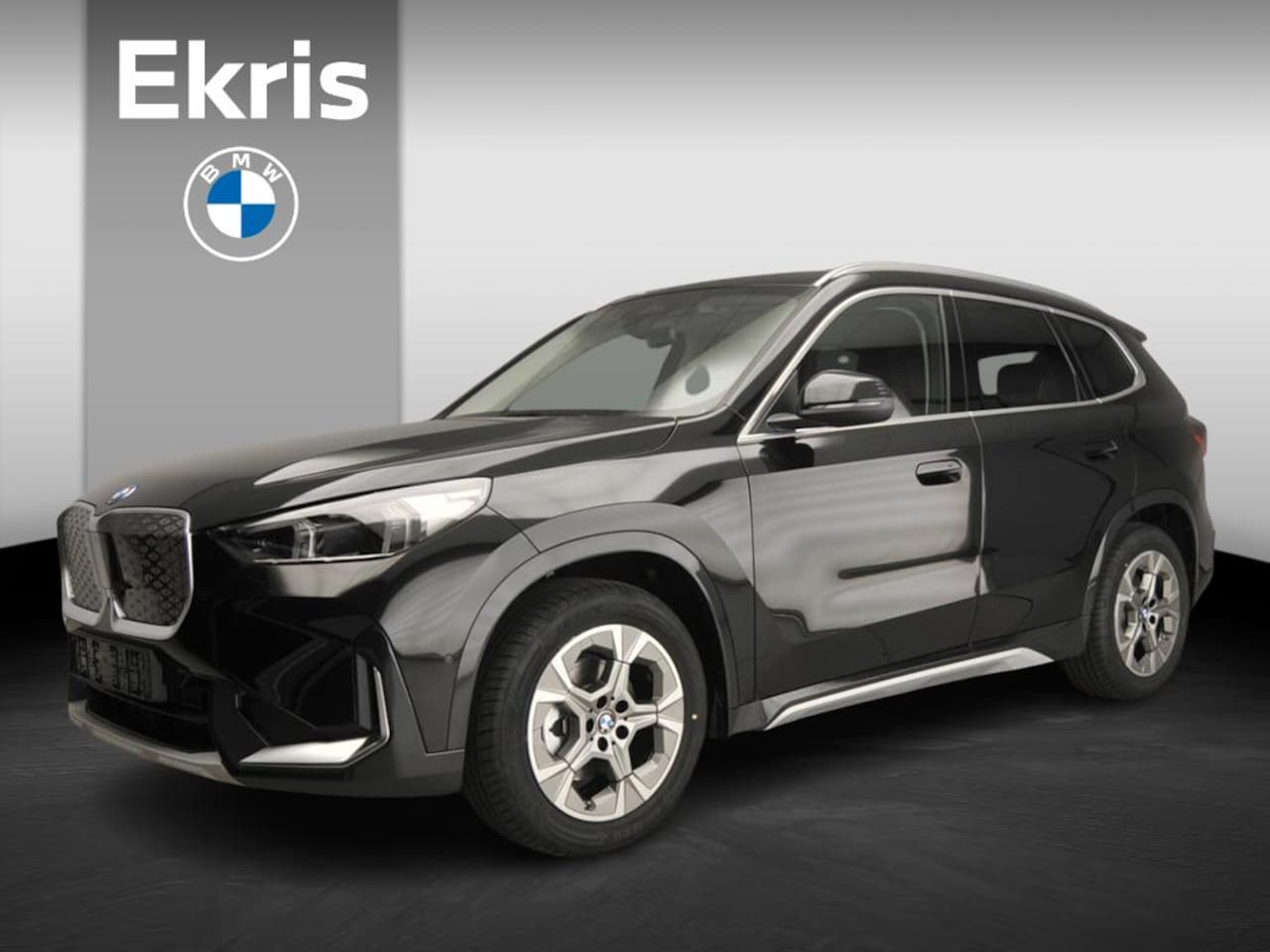 BMW iX1 - eDrive20 Pure Edition / Driving assist plus / Trekhaak / Premium Pack / X-Line / Alu 18 in - AutoWereld.nl