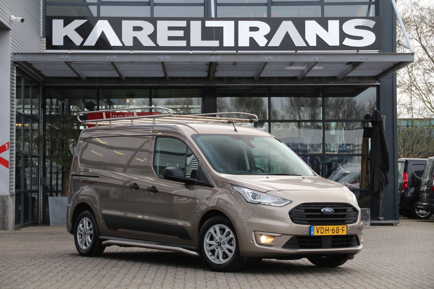 Ford Transit Connect - 1.5 EcoBlue 120 | L2 | Trekhaak | Imperiaal | Camera | Cruise.. - AutoWereld.nl