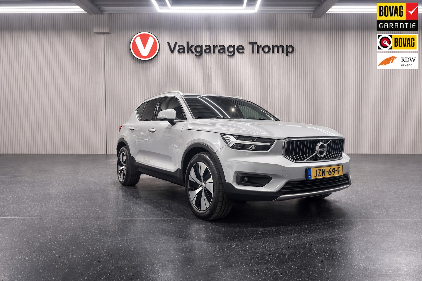 Volvo XC40 - 1.5 T5 Recharge | Trekhaak | Camera | Elek. Klep - AutoWereld.nl