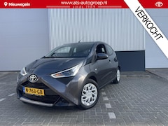 Toyota Aygo - 1.0 VVT-i x-play Automaat | Uniek slechts 6700 Km | van eerste Eigenaar en Org NL auto