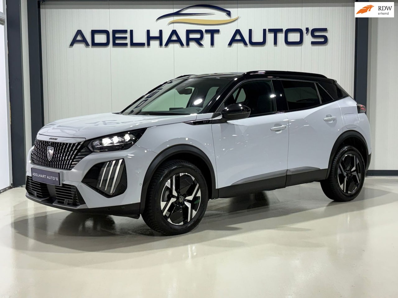 Peugeot 2008 - 1.2 PureTech 130 GT Line Face lift Automaat / Navigatie full map / 360 Camera / Lederen in - AutoWereld.nl