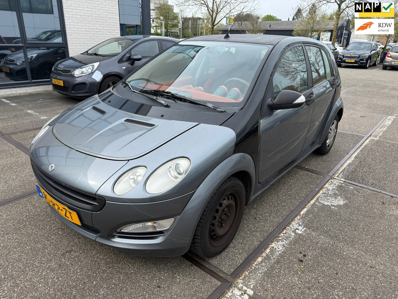 Smart Forfour - 1.1 pulse / apk / nap / 5 drs / 2 sleutels / inruil auto / zeer nette auto!! - AutoWereld.nl