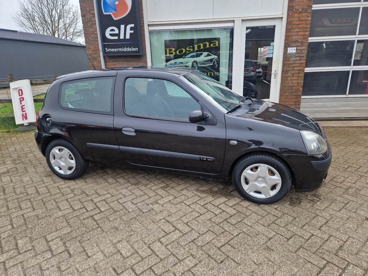 Renault Clio - 1.4-16V "Dynamique Luxe" Airco - Cruise - Apk 30-03-2027 !! - AutoWereld.nl