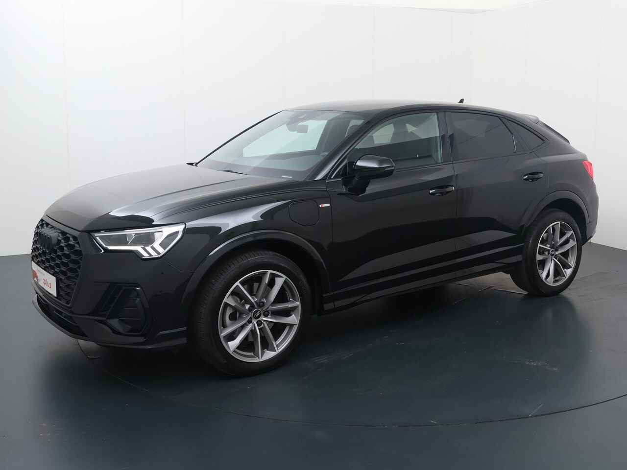 Audi Q3 Sportback - 45 TFSI e S Edition | 245 PK | SoH 88% | Navigatiesysteem | 19" LM velgen | Cruise control - AutoWereld.nl