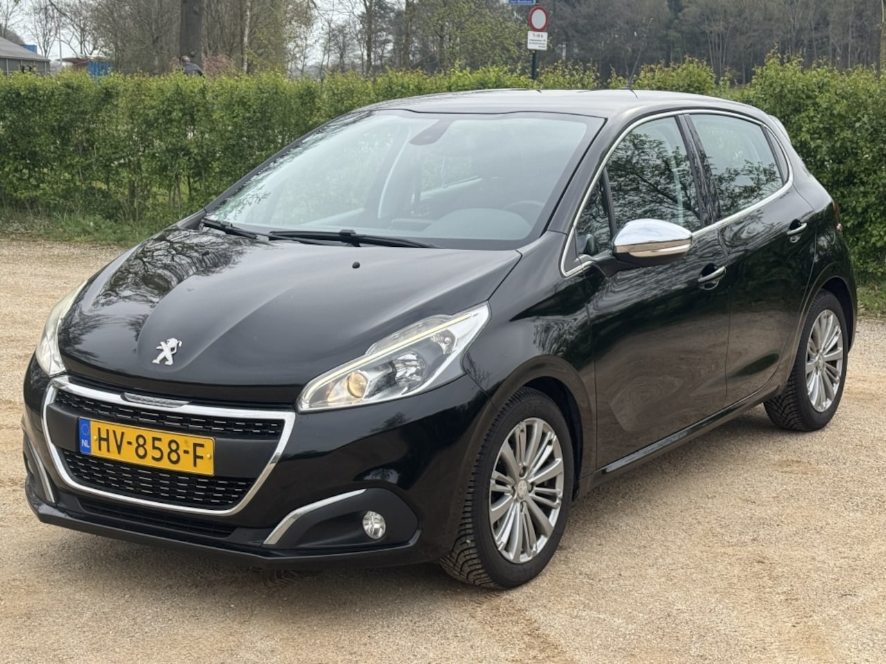 Peugeot 208 - 1.6 Blue HDi 100pk BLue Executive *NAVI/CLIMA - AutoWereld.nl