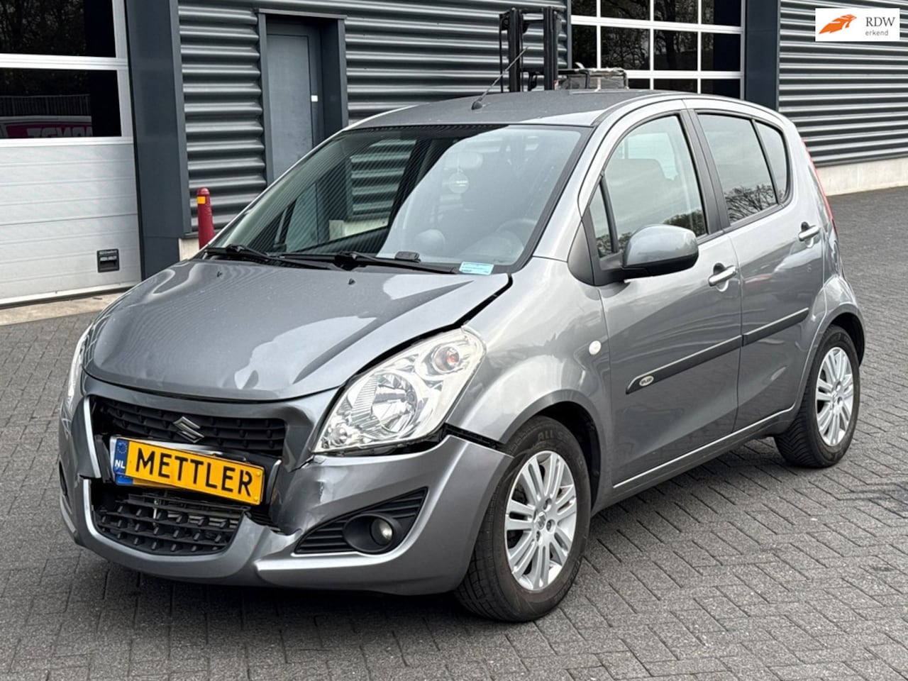 Suzuki Splash - 1.0 VVT Exclusive EASSS 1.0 VVT Exclusive EASSS, stoelverwarming, airco, trekhaak - AutoWereld.nl