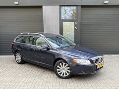 Volvo V70 - 1.6 T4 Summum