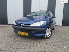 Peugeot 206 - 1.4 XT