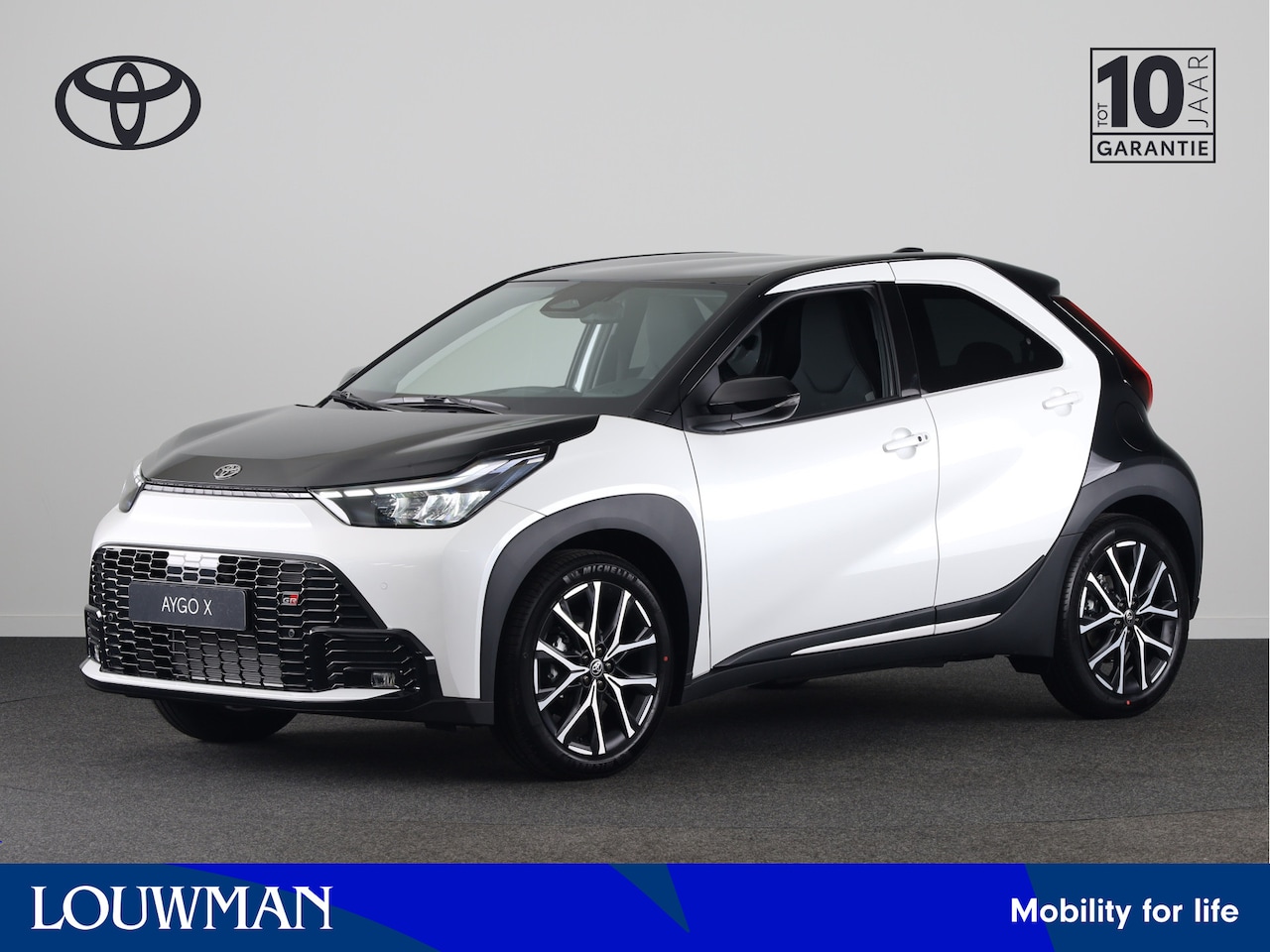 Toyota Aygo X - Hybrid 115 GR Sport *NIEUW* | Direct leverbaar ! | - AutoWereld.nl