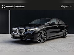 BMW 5-serie - 550e xDrive | SOH 95, 6% | M-Sport | Comfortstoelen met Geheugen | Adaptief Onderstel | Co