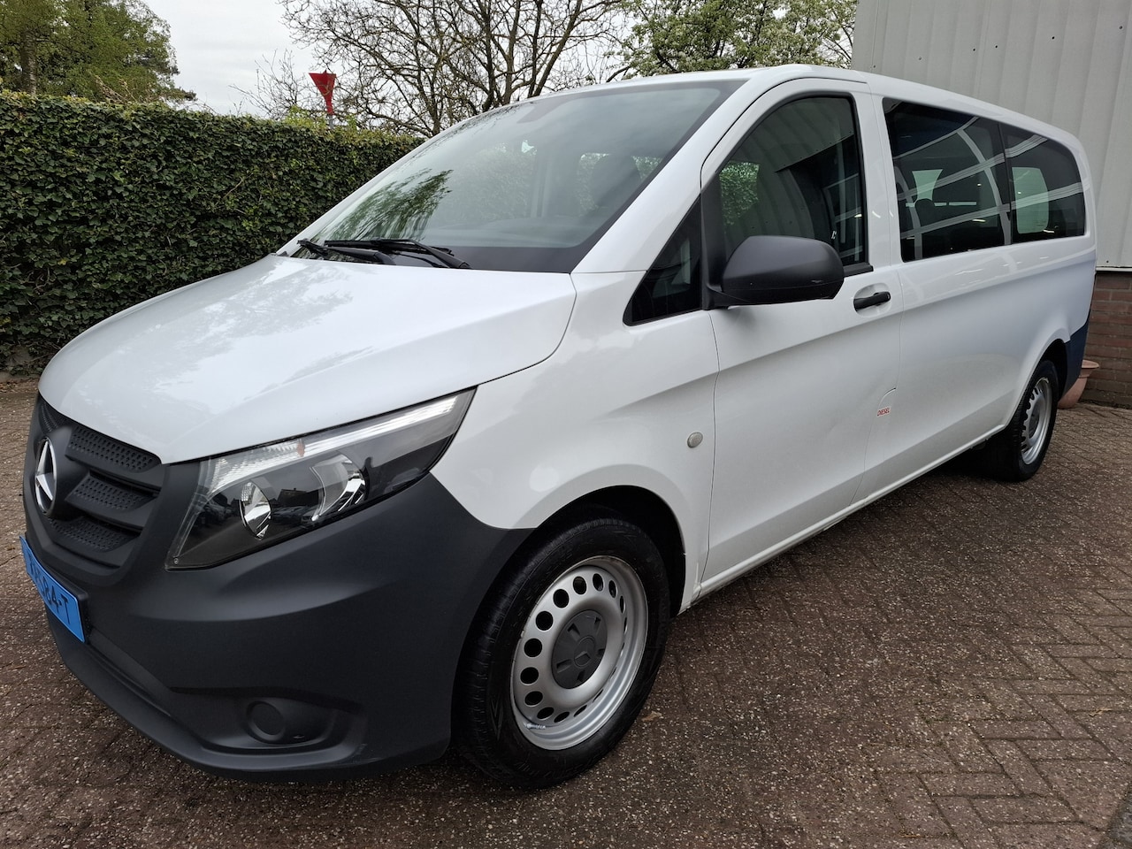 Mercedes-Benz Vito Tourer - 114 BlueTEC Pro Extra Lang 23595.- INCL BTW 9-PERSOONS 135PK - AutoWereld.nl