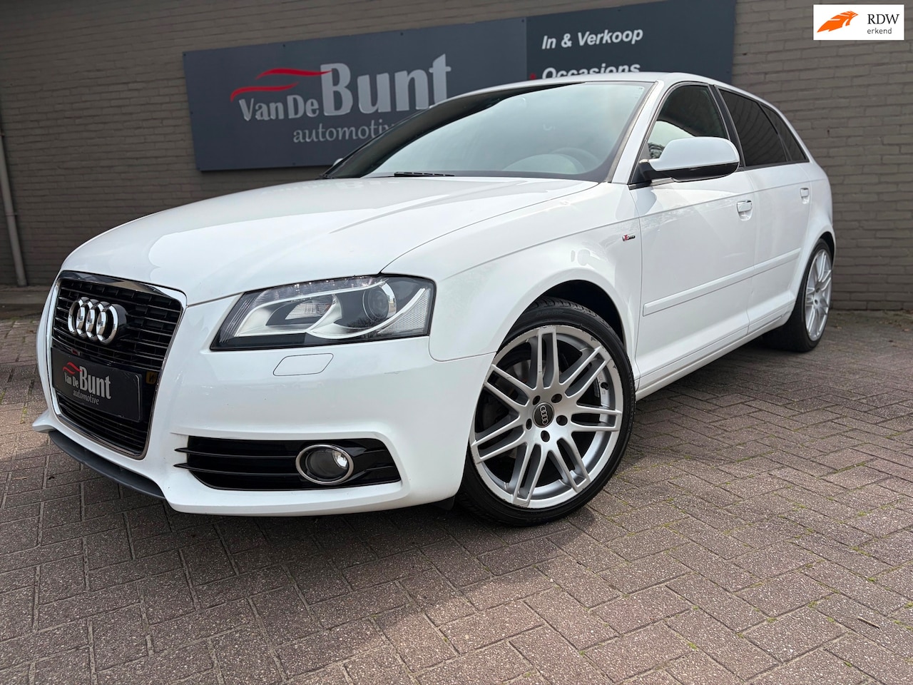 Audi A3 Sportback - 1.2 TFSI S Edition 1.2 TFSI S Edition - AutoWereld.nl