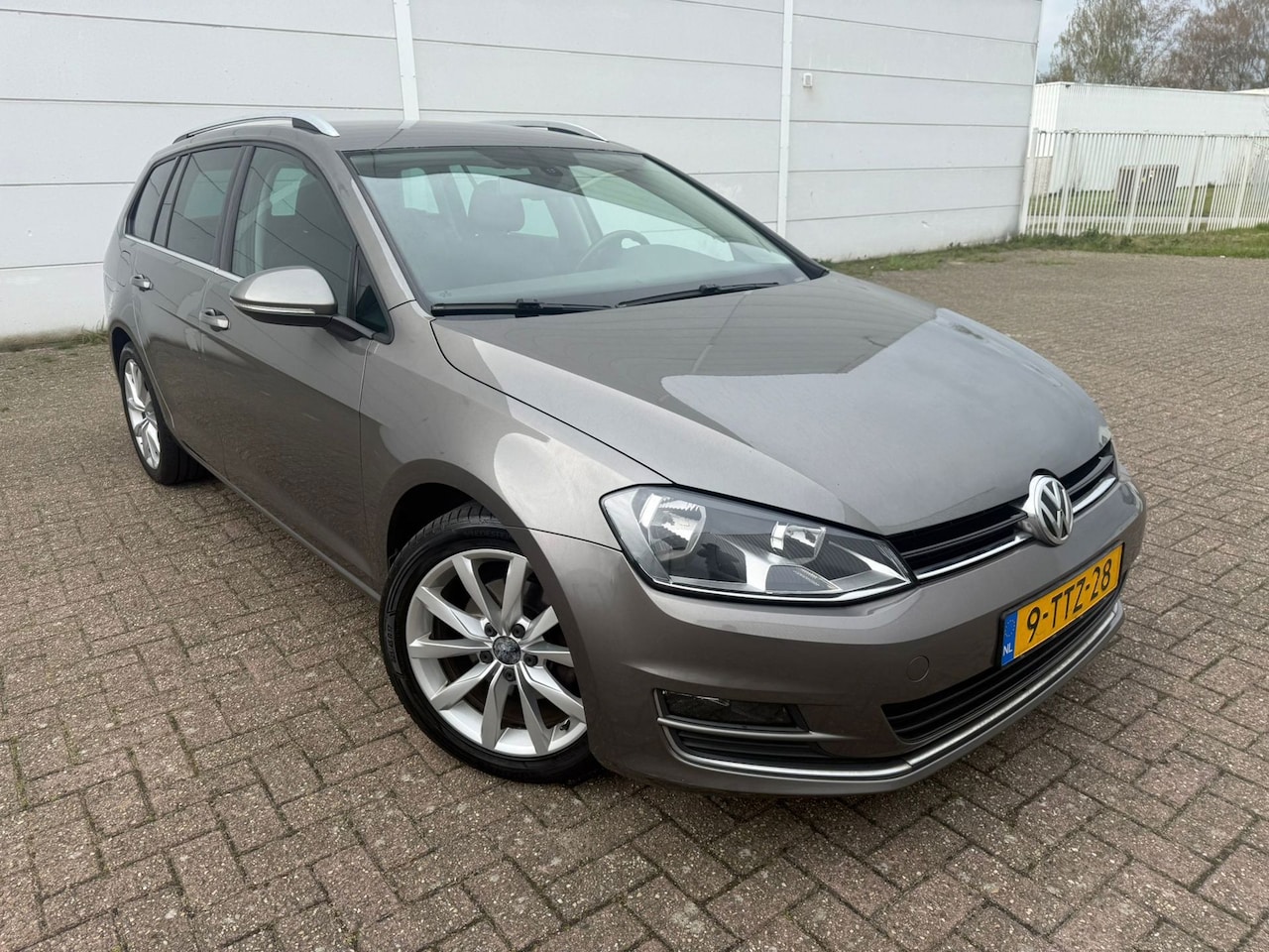 Volkswagen Golf Variant - 1.6 TDI Highline 1.6 TDI Highline - AutoWereld.nl