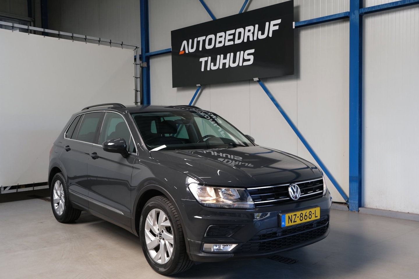 Volkswagen Tiguan - 2.0 TDI Comfortline Automaat - N.A.P. Airco, Cruise, PDC. - AutoWereld.nl
