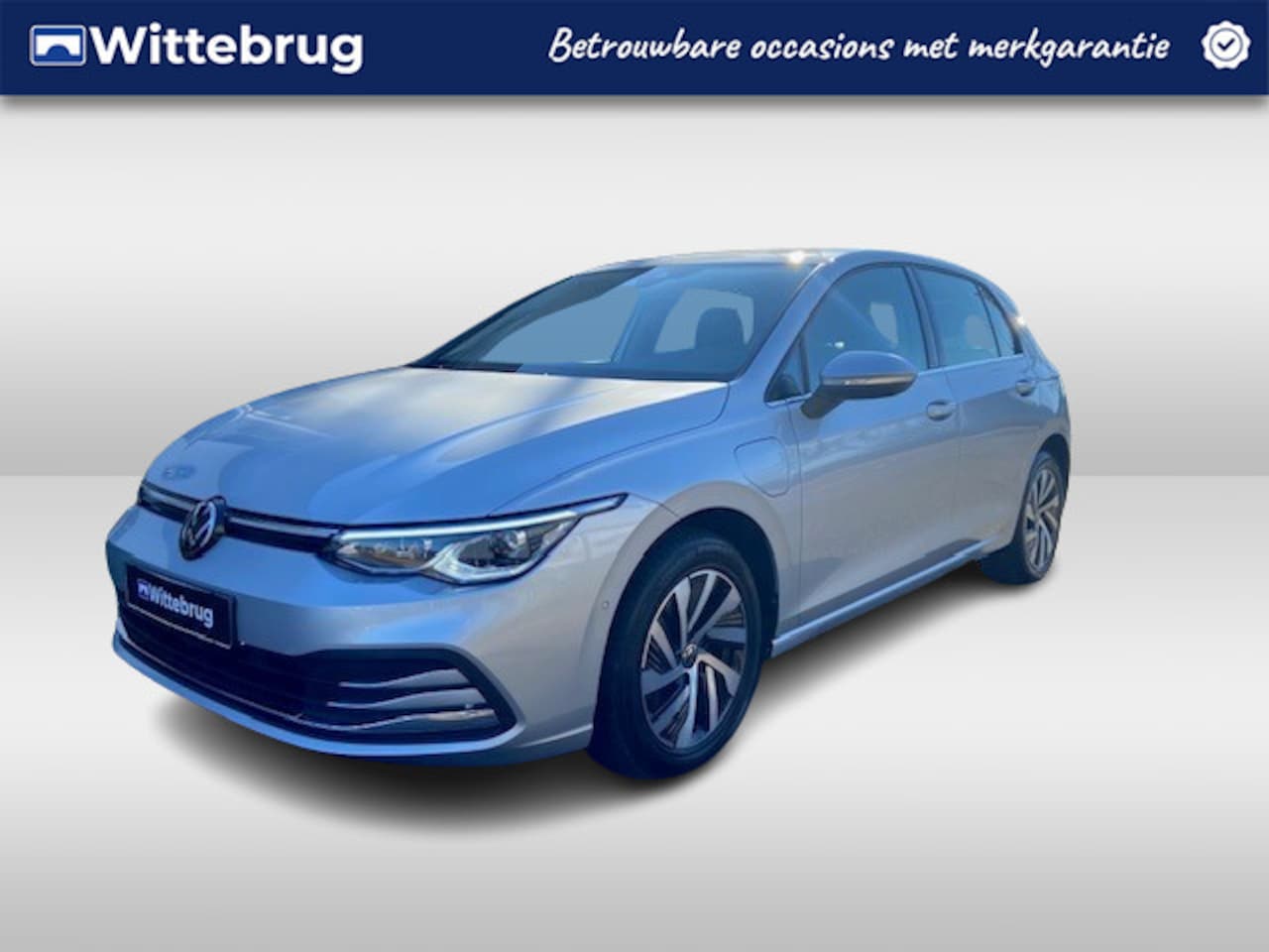 Volkswagen Golf - 1.4 eHybrid 204pk DSG Style / 16"LMV / NAVI / APP.Connect / Elektr. best. stoel / Verwarmb - AutoWereld.nl